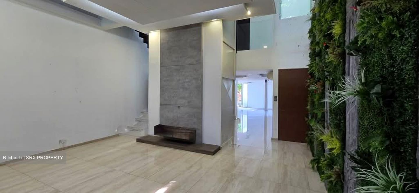 Jalan Elok (D9), Terrace #569768731